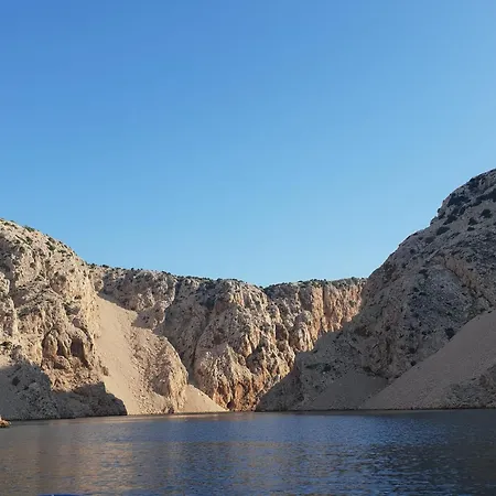 Jula Seafront 아파트