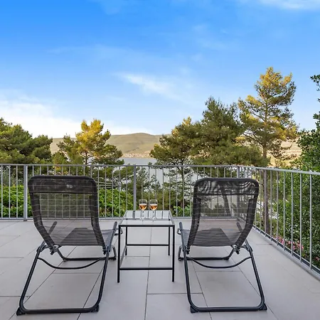 Apartment Jula Seafront